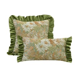 Vintage handmade intangible cultural heritage ribbon flower placemat  lace  romantic round embroidered coaster  pastoral photography prop. Vintage handmade intangible cultural heritage ribbon flower placemat  lace  romantic round embroidered coaster  pastoral photography prop.