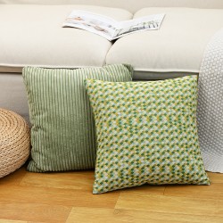 Cross border Nordic INSIZE openwork black lace warp knit Halloween rectangular tablecloth  coffee table  and tablecloth dustproof cloth. Cross border Nordic INSIZE openwork black lace warp knit Halloween rectangular tablecloth  coffee table  and tablecloth dustproof cloth.