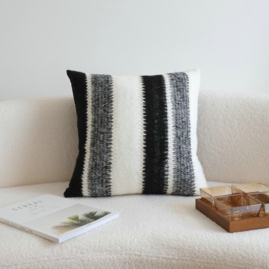 Black, lightly luxurious, vintage-style, high-quality embroidered pillowcases, Instagram-style, Nordic living room sofa and bed back cushions.